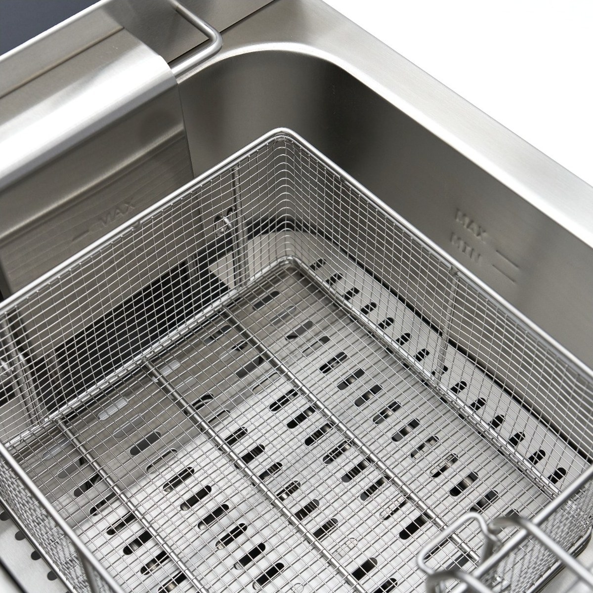 Friggitrice – 16L – 1 Cestello – con Rubinetto di Scarico e Base Armadiata – 230V