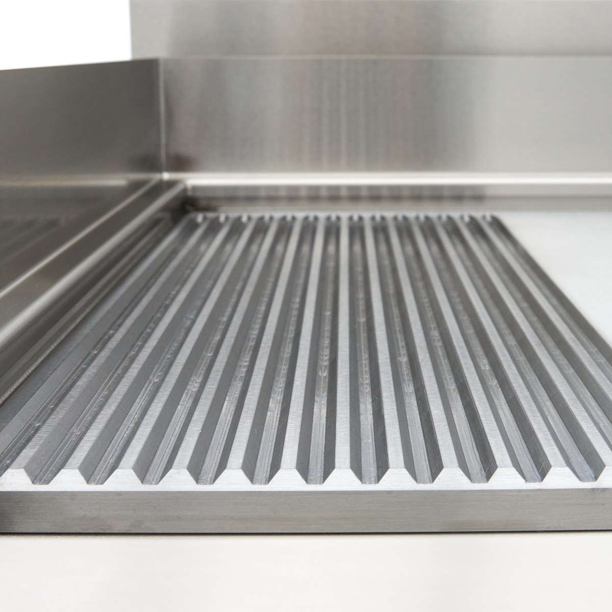 Piastra a Induzione 700 – Liscia e Rigata – 10.000 W – Doppia – con Supporto