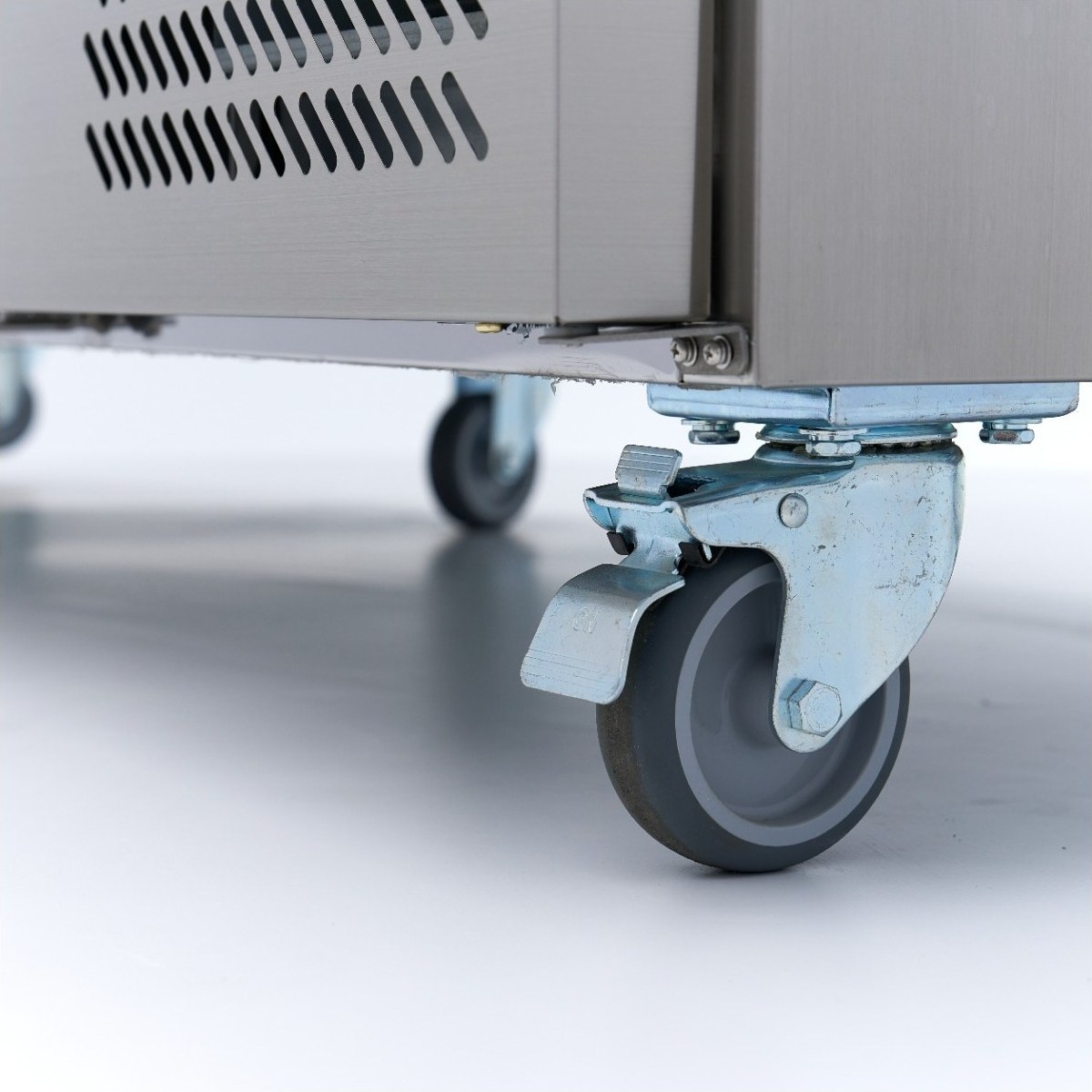 Frigorifero da Banco – 223cm – 4 Porte